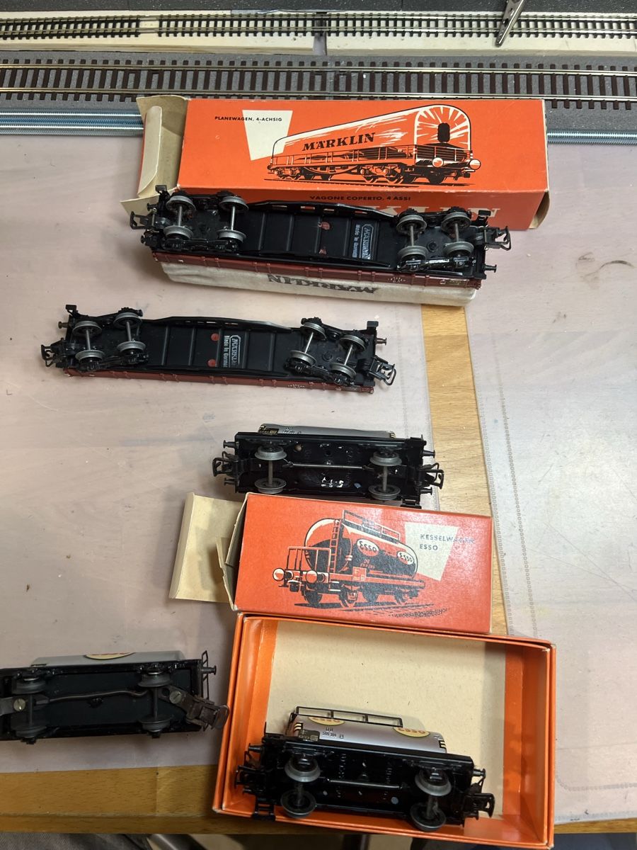 Märklin Modellini di ferrovie: Märklin Güterwagen – Usato da Dübendorf venduto da Troggy 1