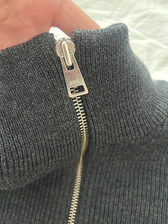 Pulls & Sweat-shirts: AMI Paris Zip Pullover XL – D'occasion à Zürich par nat_7wll 1