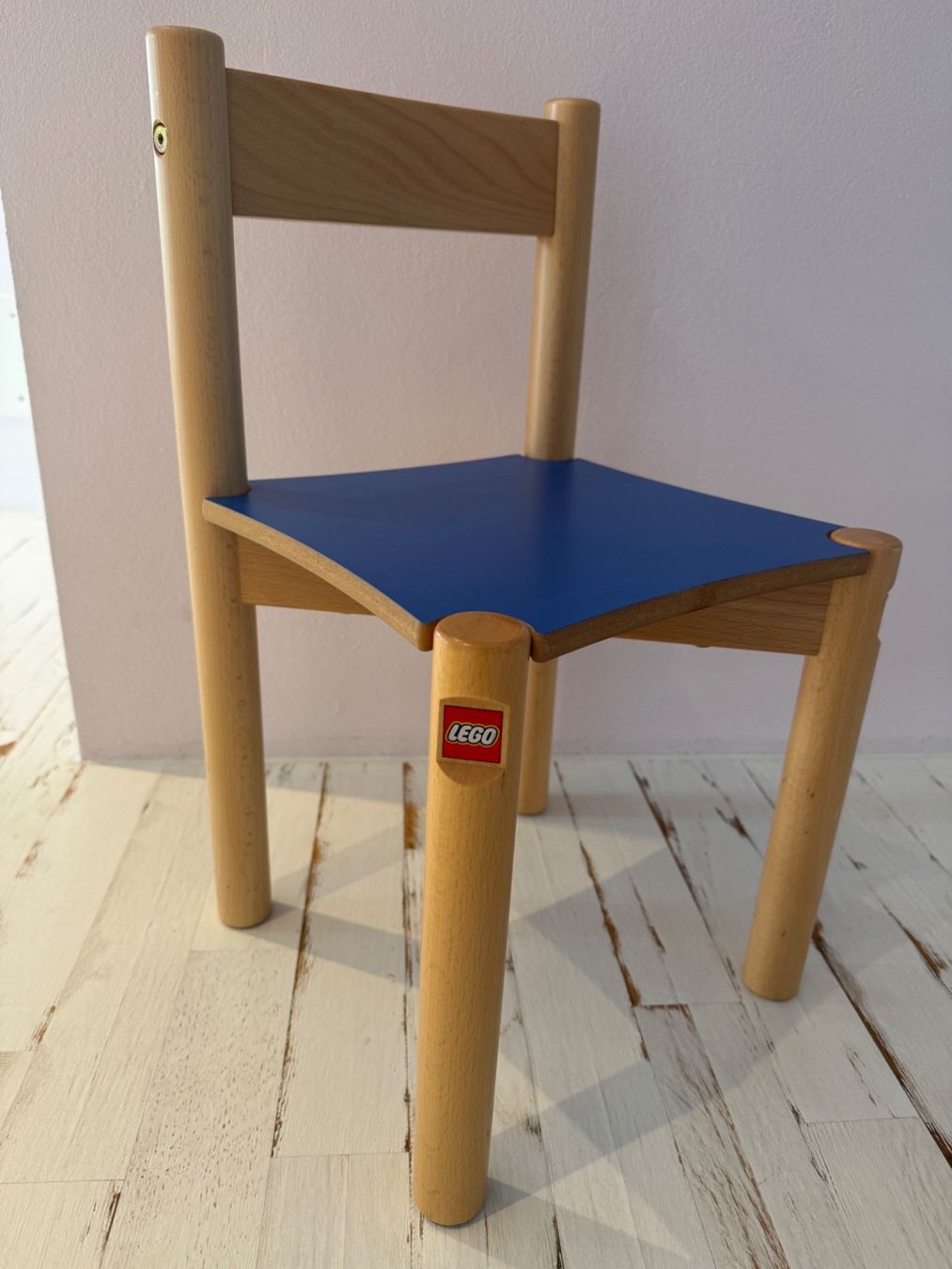 Tische: Lego Spieltisch Original + 2 Stühle + 2 Hocker – Gebraucht aus Solothurn von Manjascha 5