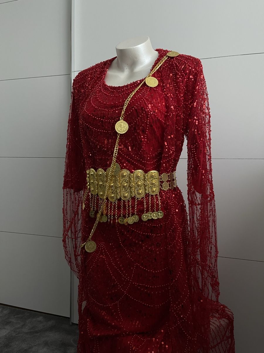 Robes: Kaftan rot – D'occasion à Seewen SZ par bil_hhm7 2