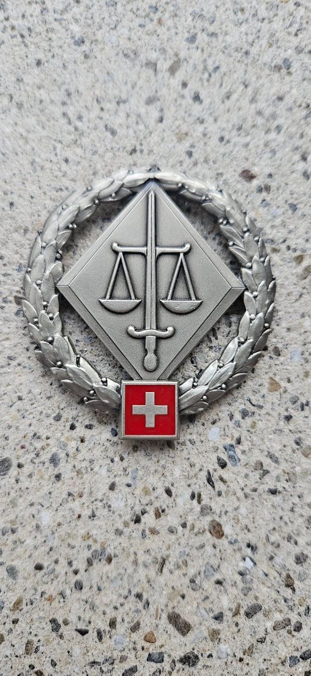 Schweizer Armee Placchette & Badge: *** Beretemblem Silber Schweizer Armee *** – Nuovo e nell'imballaggio originale da Riedholz venduto da fr_sIruP