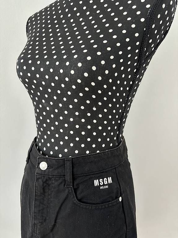 MSGM Gonne: NEU Schwarzer Jeansrock Gr. 36 MSGM NP399.- – Nuovo (secondo la descrizione) da Zürich venduto da enjoyxvintage 2