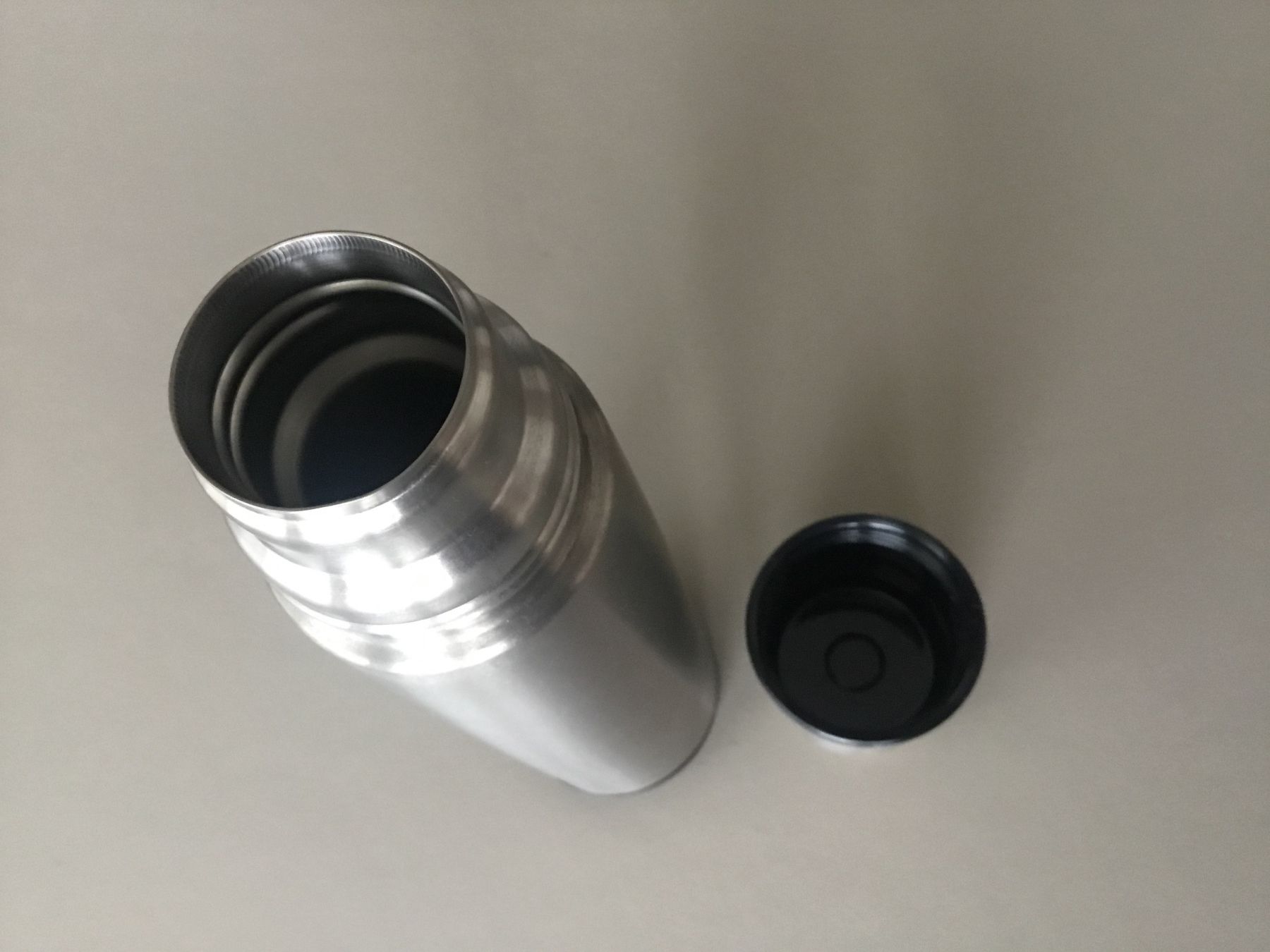 Borracce & Thermos: Thermosflasche Titan 450 ml – Nuovo e nell'imballaggio originale da St. Niklausen LU venduto da val_y8jm 4