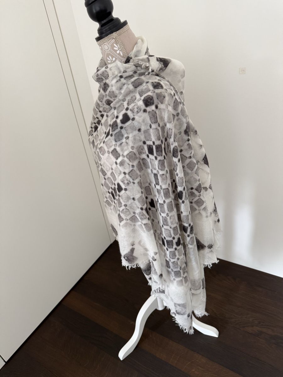 Foulard & Sciarpe: Amapure Anla Schal – Usato da Balzers venduto da Lissi57 2