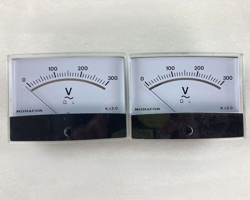 Monacor Misurare: MONACOR | Voltmeter | PM-4 | Einbauinstrument| 2St – Nuovo (secondo la descrizione) da Wittenbach venduto da Restwert_St-Gallen 1
