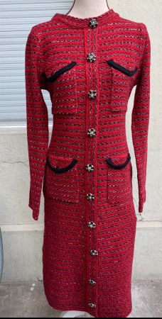 Superbe robe pull tricot MD WOMAN boutons bijoux t.M