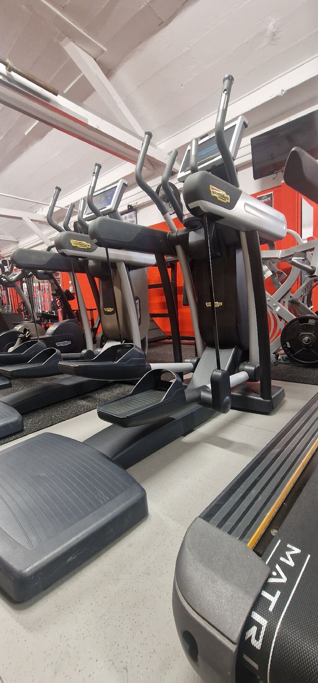Technogym Hometrainer: technogym s.p.a crosstrainer – Gebraucht aus Aarau von shq_869r 1