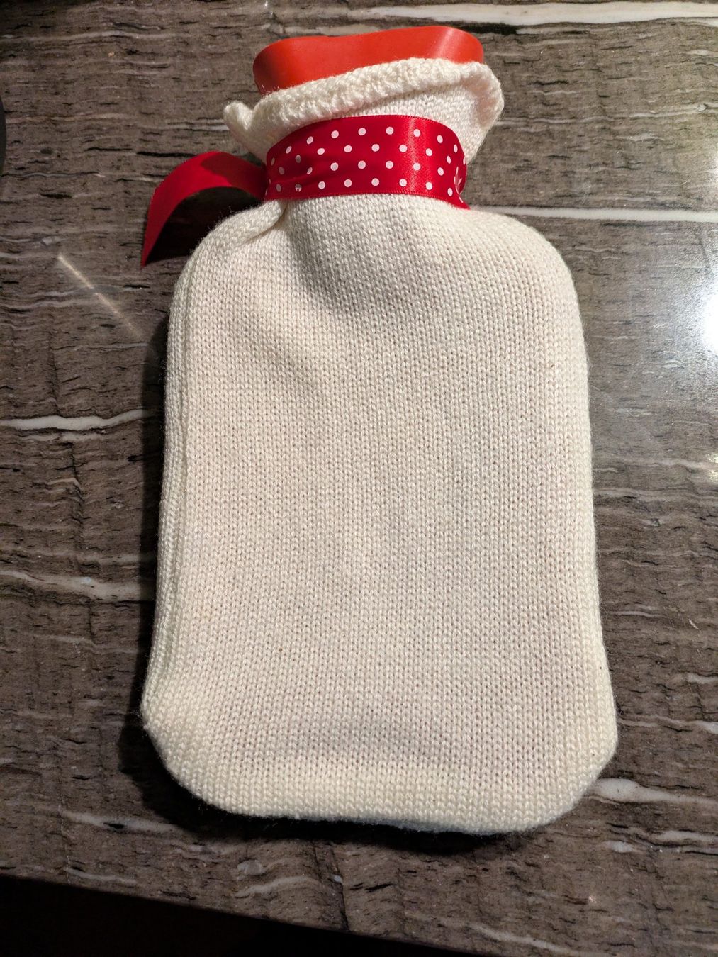 Altri elettrodomestici e apparecchi d’epoca: Wärmflasche mit Stricküberzug, neu – Nuovo (secondo la descrizione) da Adlikon venduto da Match62 1