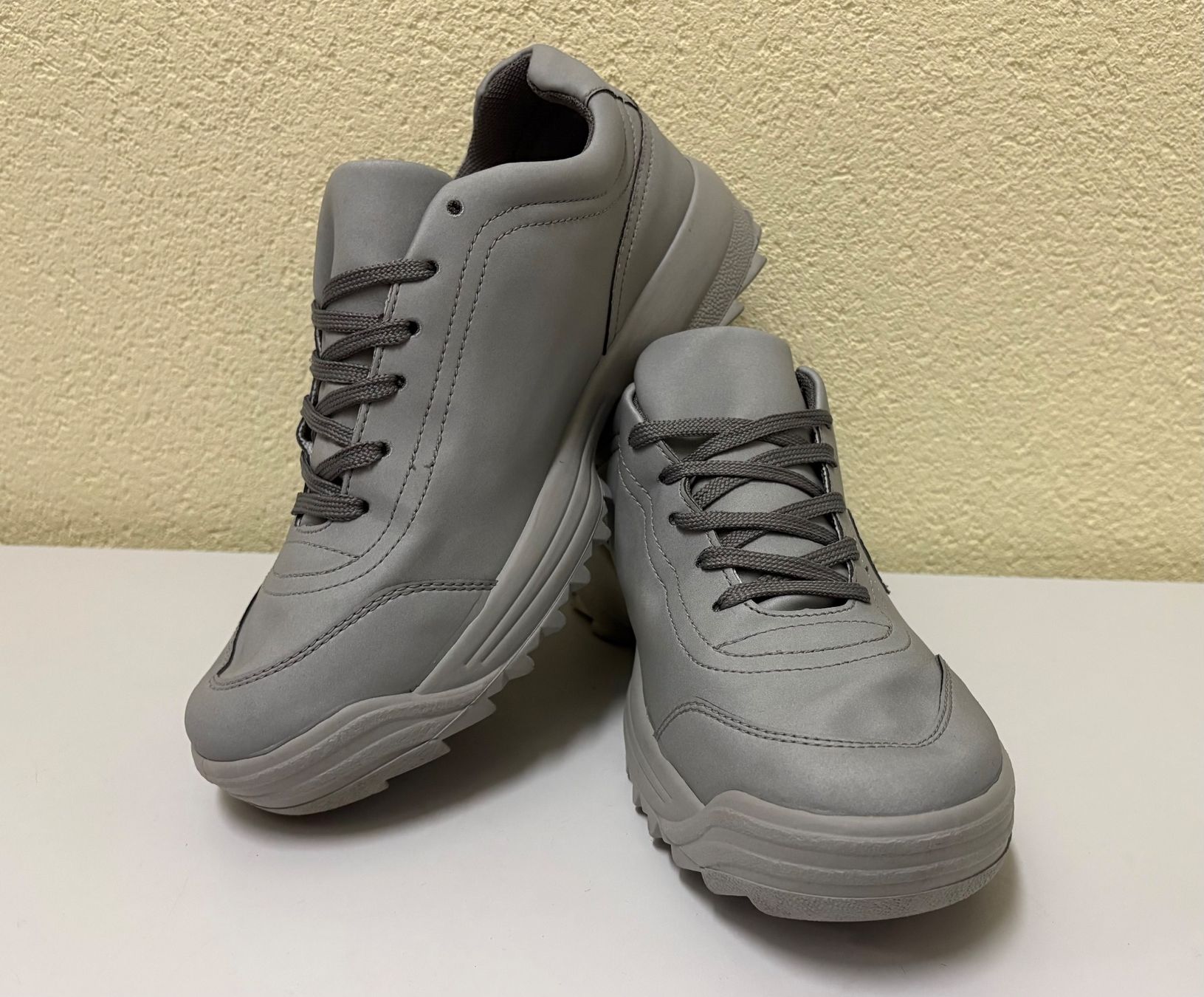 Chaussures hommes: Schuhe / Sneakers Gr.41 – Neuf (Voir description) à Basel par tif_m2h6 4