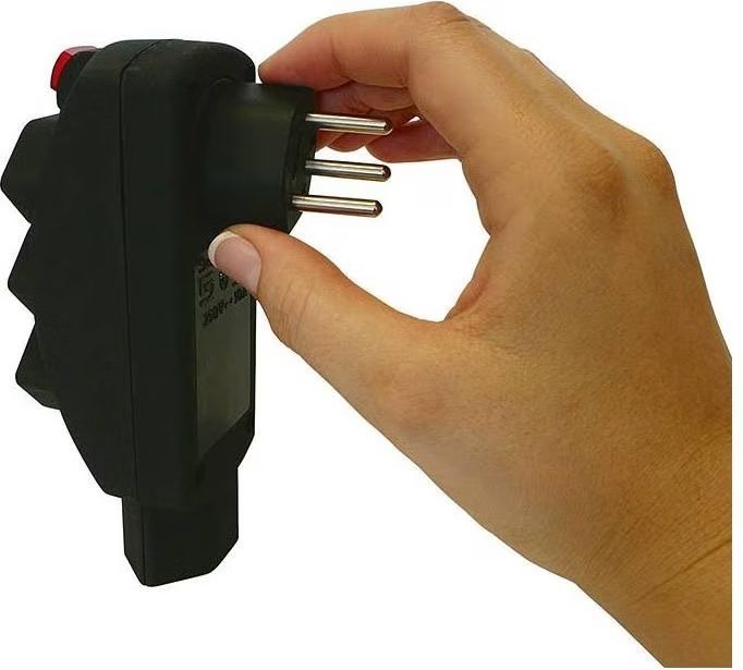 Alimentation électrique: STEFFEN Abzweigstecker mit 2x USB – Neuf avec emballage d'origine à Cotterd par MOT700 9