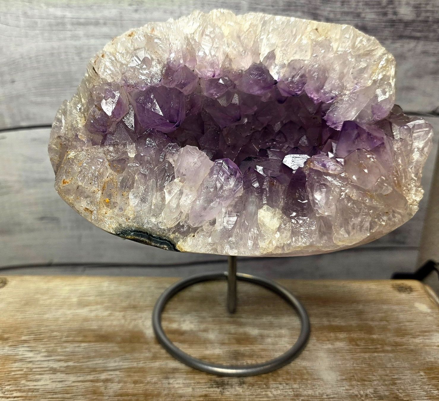 Minerali & Pietre curative: Grosse Amethyst Druse 2kg – Nuovo e nell'imballaggio originale da Matzingen venduto da Shay_Crystalz