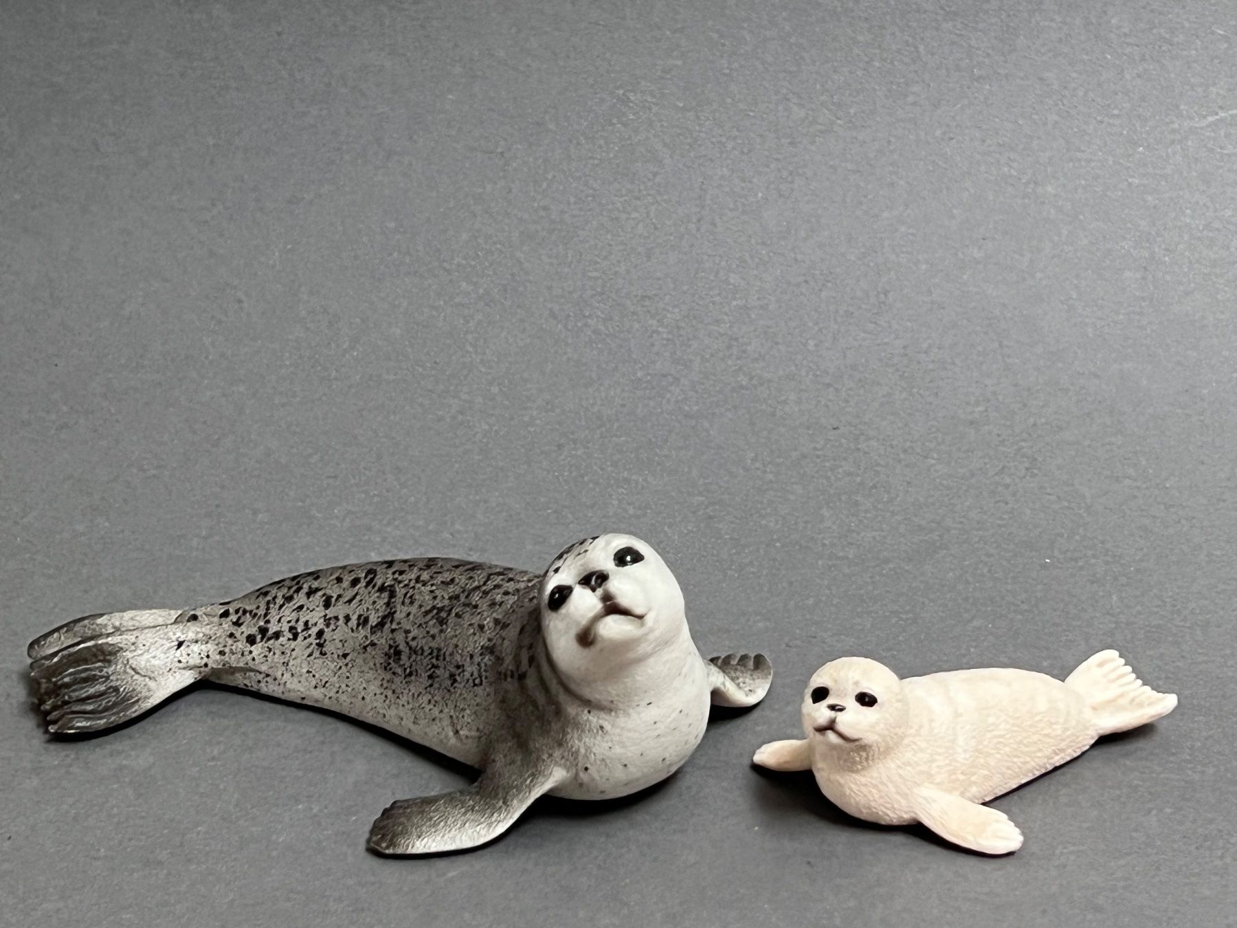 Schleich Statuette: Schleich Seehund Seehundjunges Robbe – Usato da Ennetbaden venduto da mapa05