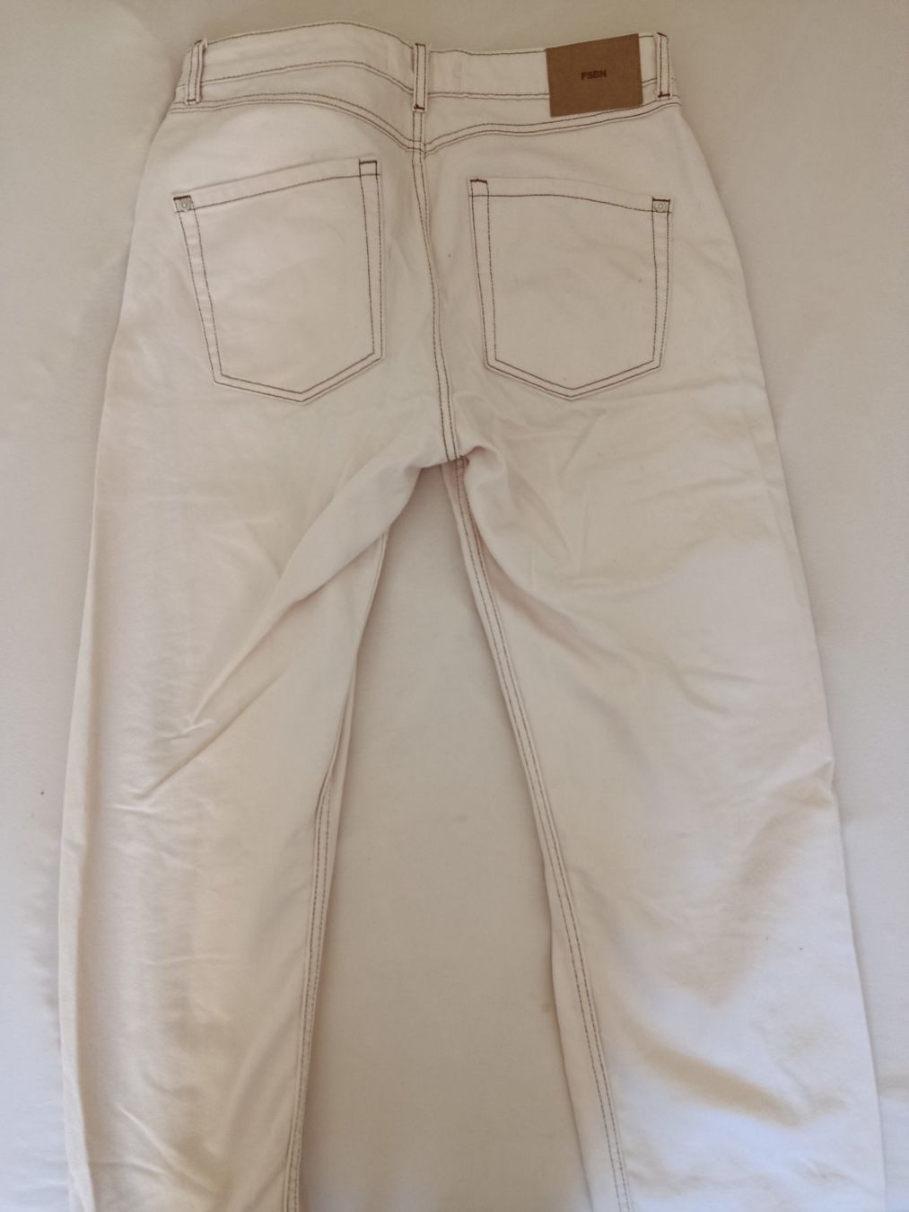 Pantaloni: Pantaloni bianchi Caotic – Usato da Bellinzona venduto da vin_jm7f 1