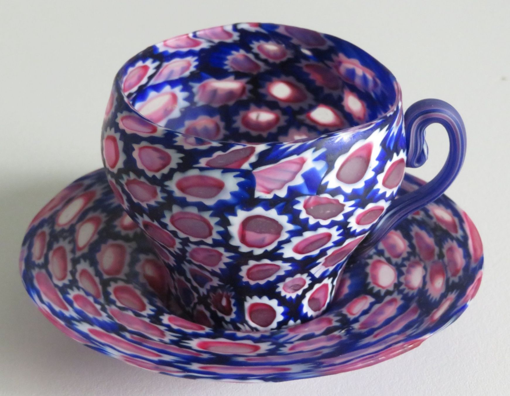 Tazze: MURANO Tasse mit Untertasse "Millefiori" – Usato da Oberriet SG venduto da ganesh435 1