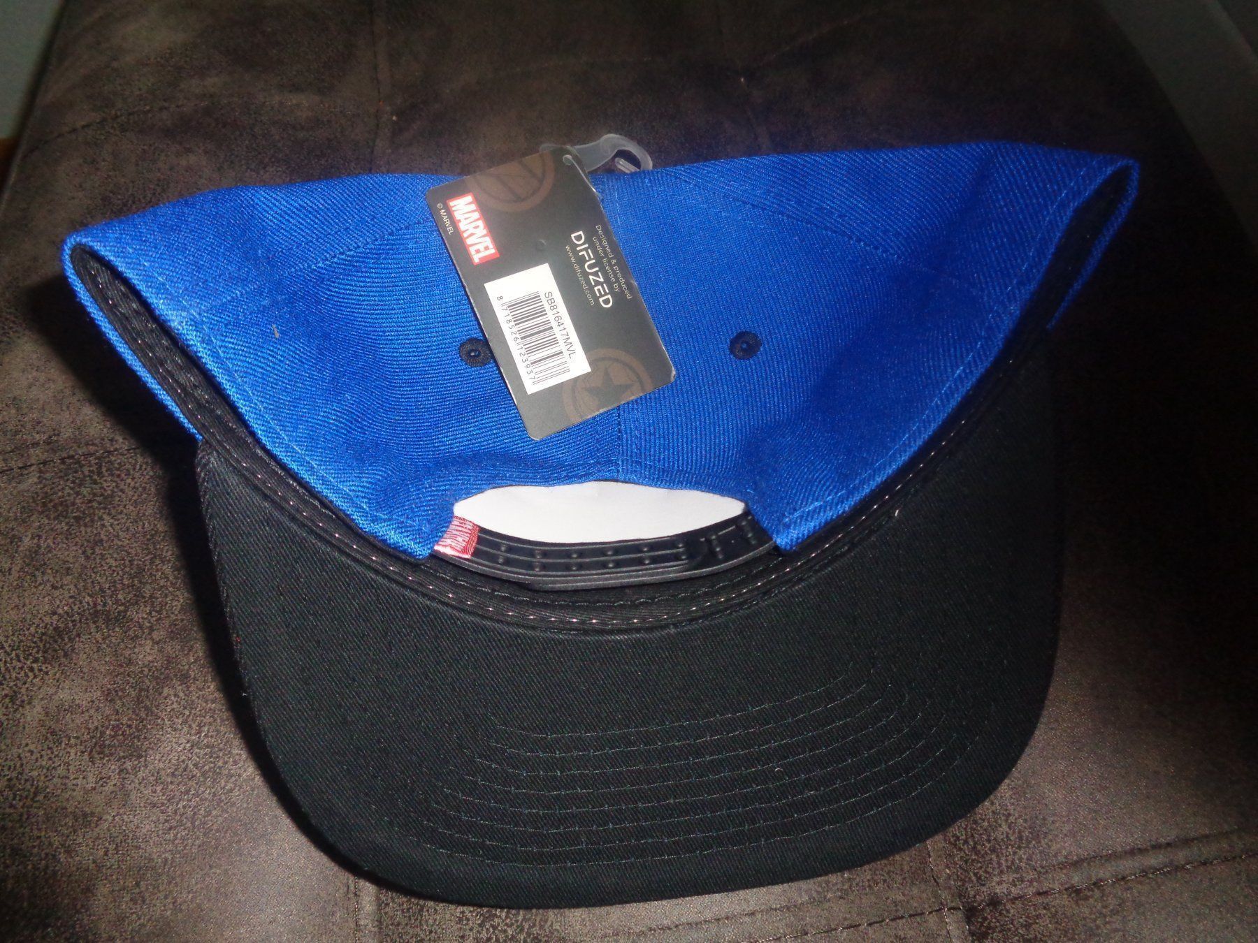 Hüte, Mützen & Caps: Marvel - Winter Soldier - Logo Snapback – Neu und originalverpackt aus Olten von Disc-Ausverkauf 1