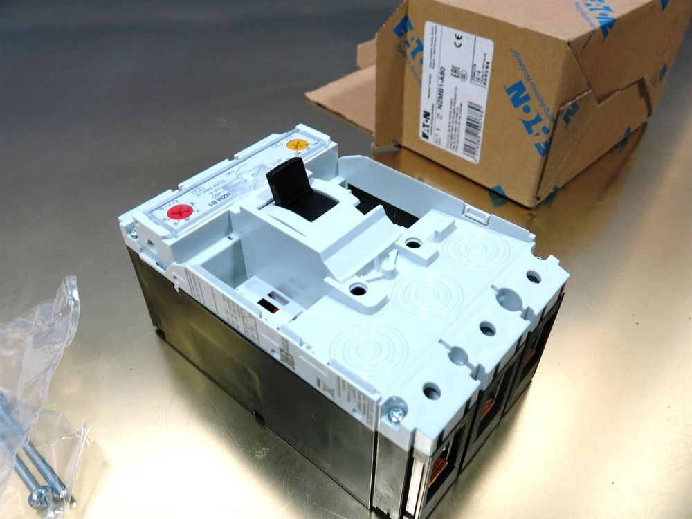 Eaton Interruttore automatico con contenore stampato NZM 192280 NZMS3