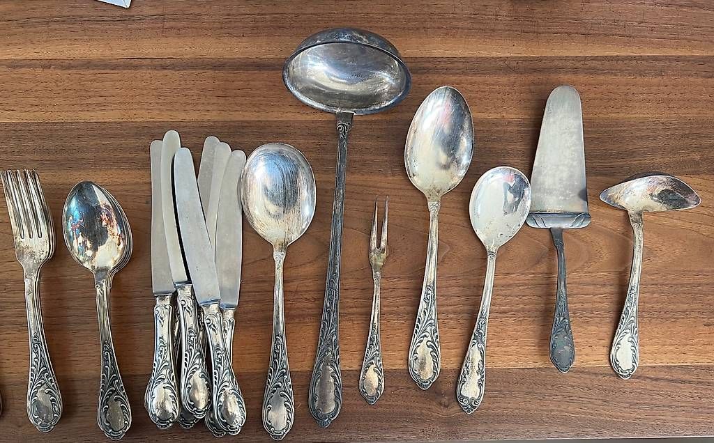 Set di piatti: Geschirrset – Usato da Buchs SG venduto da jsi_k8l8 2