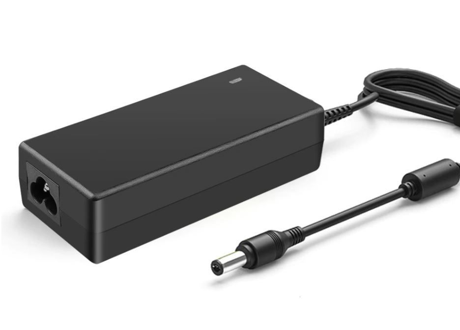 Caricabatterie: Toshiba Satellite Laptop-Ladegerät – Nuovo e nell'imballaggio originale da Unterägeri venduto da RmOnline 6