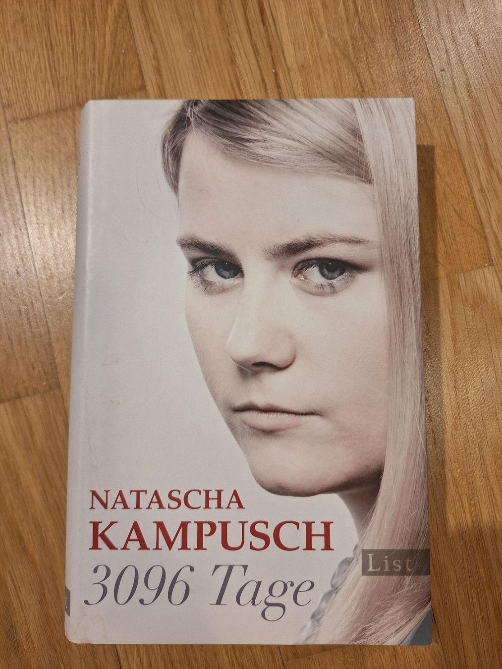 Libri: Natascha Kampusch: 3096 Tage – Usato da Wetzikon ZH venduto da kuk_9q2n