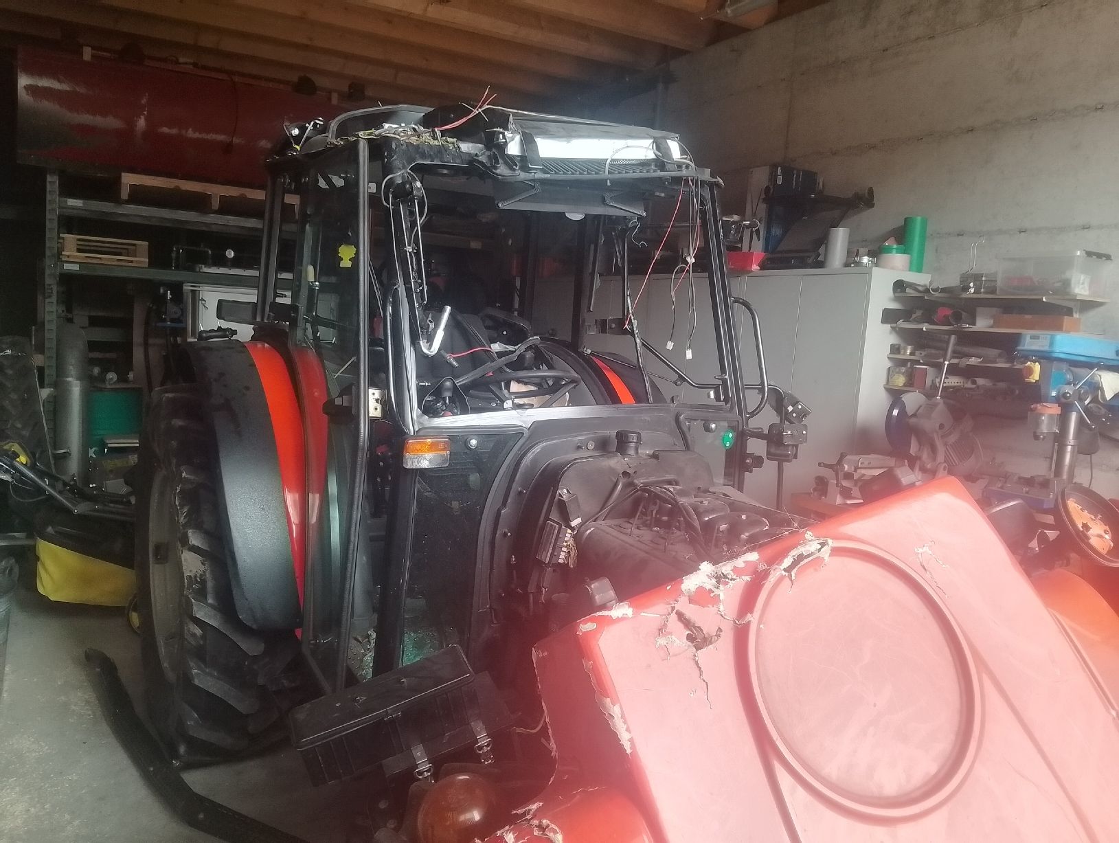 Carraro Trattori: Carraro Agriplus 75-4 Unfall!!! – Difettoso da Wittenbach venduto da bruggis44