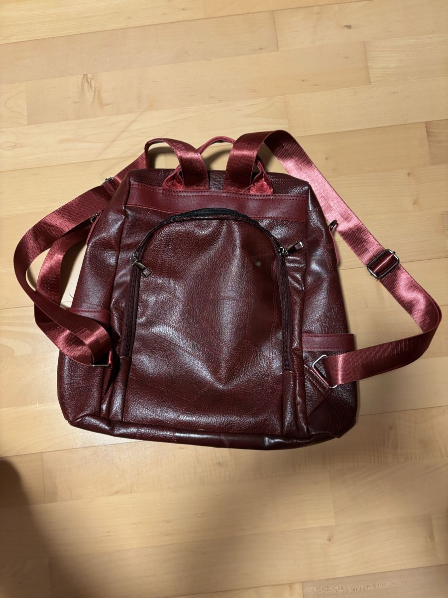 Zaini: Neuer Rucksack 🎒 – Nuovo e nell'imballaggio originale da Kesswil venduto da Branca-01 6