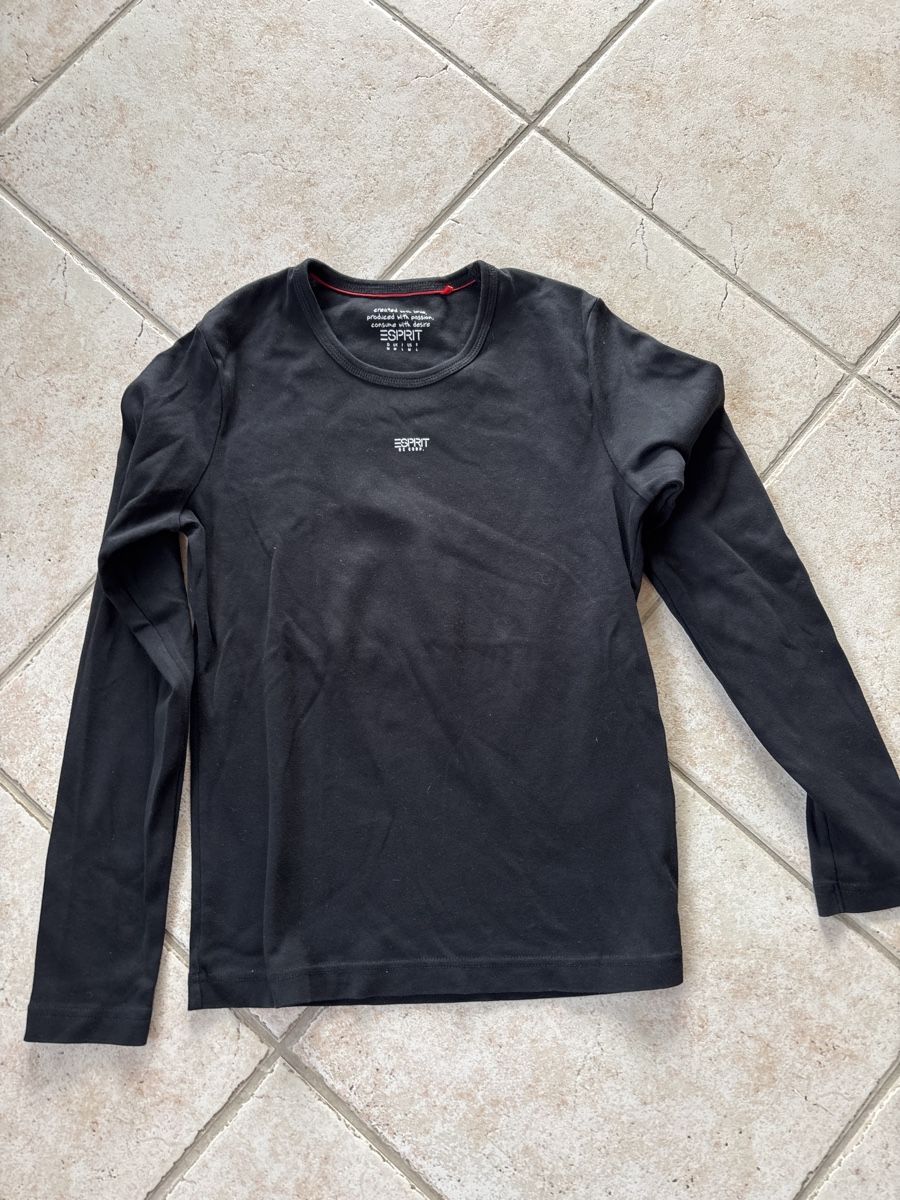 Esprit T-Shirts: Esprit taille M – Gebraucht aus Blonay von Ollorvi