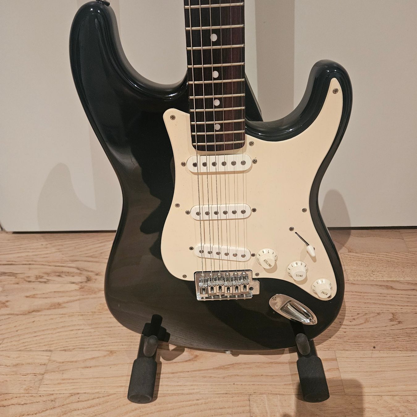 Squier Strumenti musicali: Squier Bullet Series 1994 – Usato da Bülach venduto da danyeluk 1