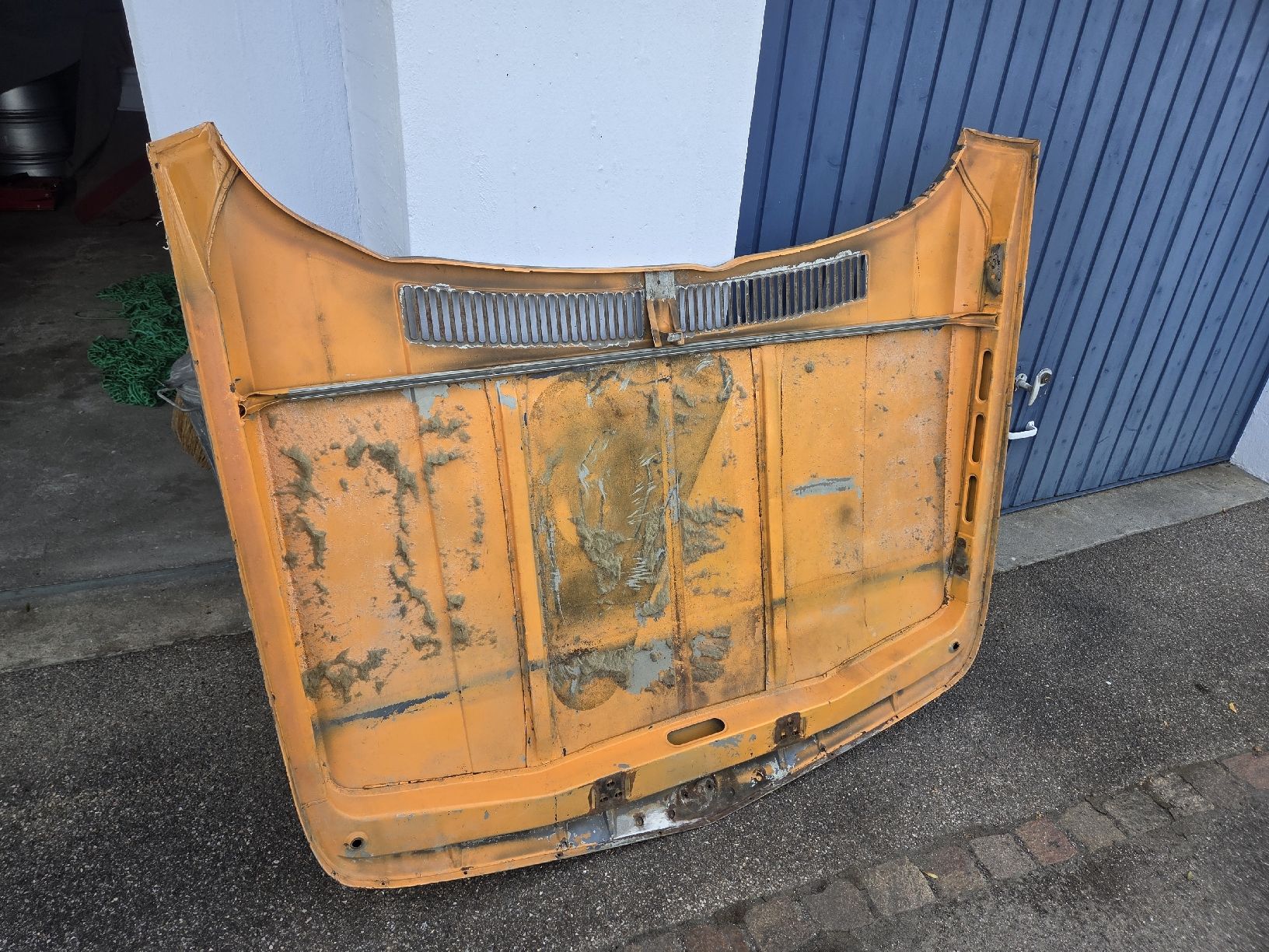 BMW Toutes les pièces auto: BMW 2002 ti Motorhaube,Oldtimer  – D'occasion à Adliswil par Ducatisti77 3