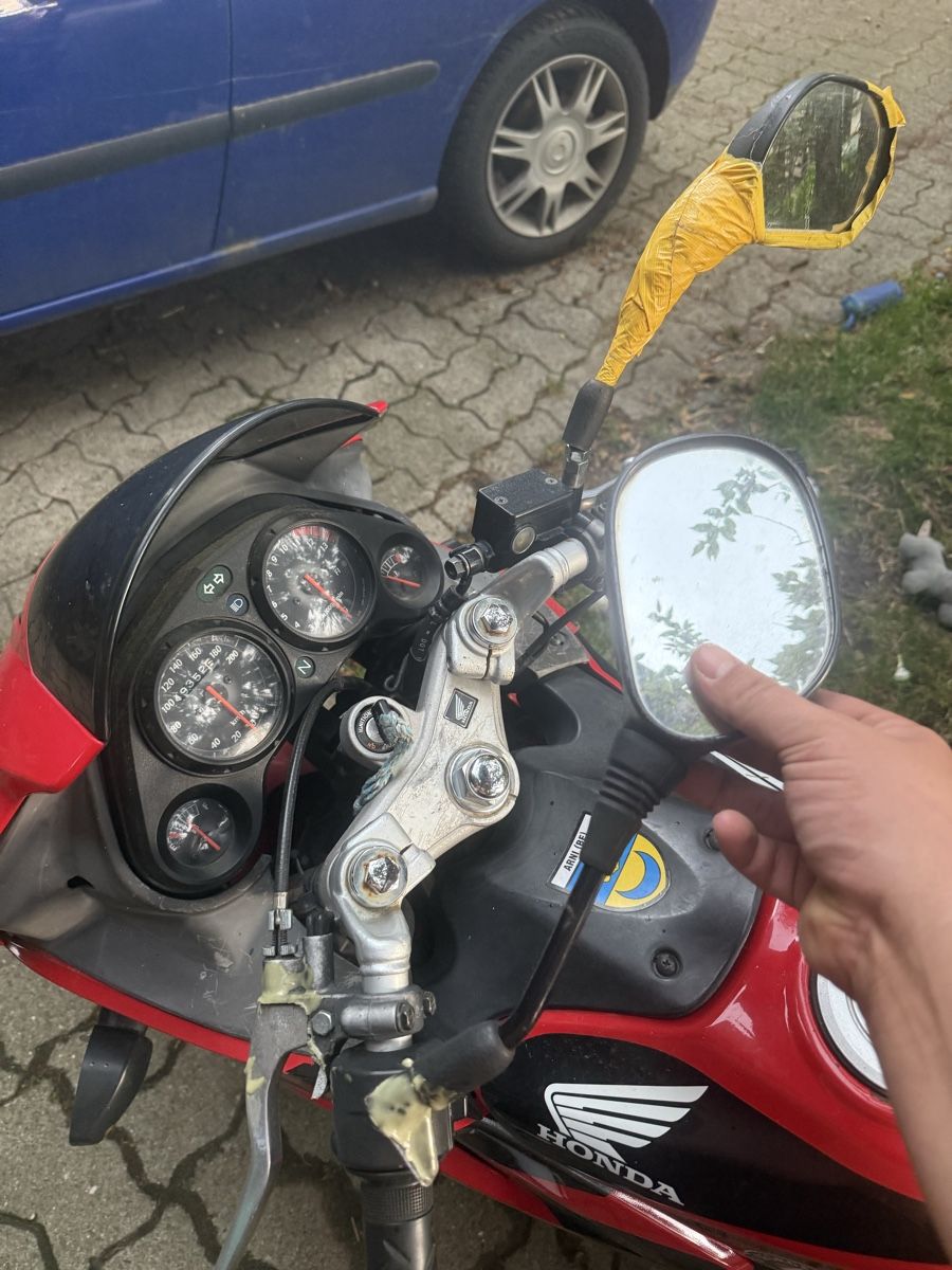 Honda Route: Honda CBR – Défectueux à Arni BE par dar_t5yl 1