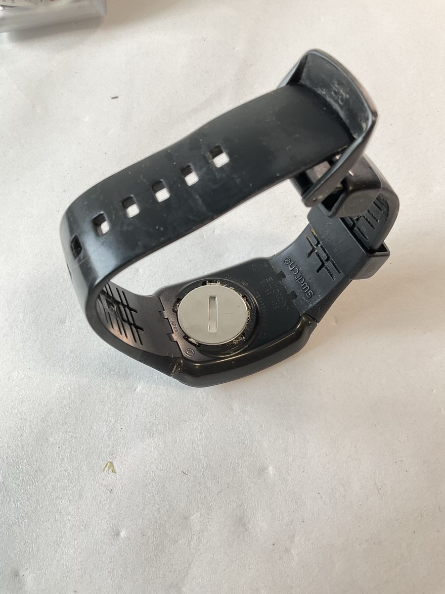Swatch Uhren: Montre Swatch Touch Black  – Gebraucht aus Malleray von Robot12 1
