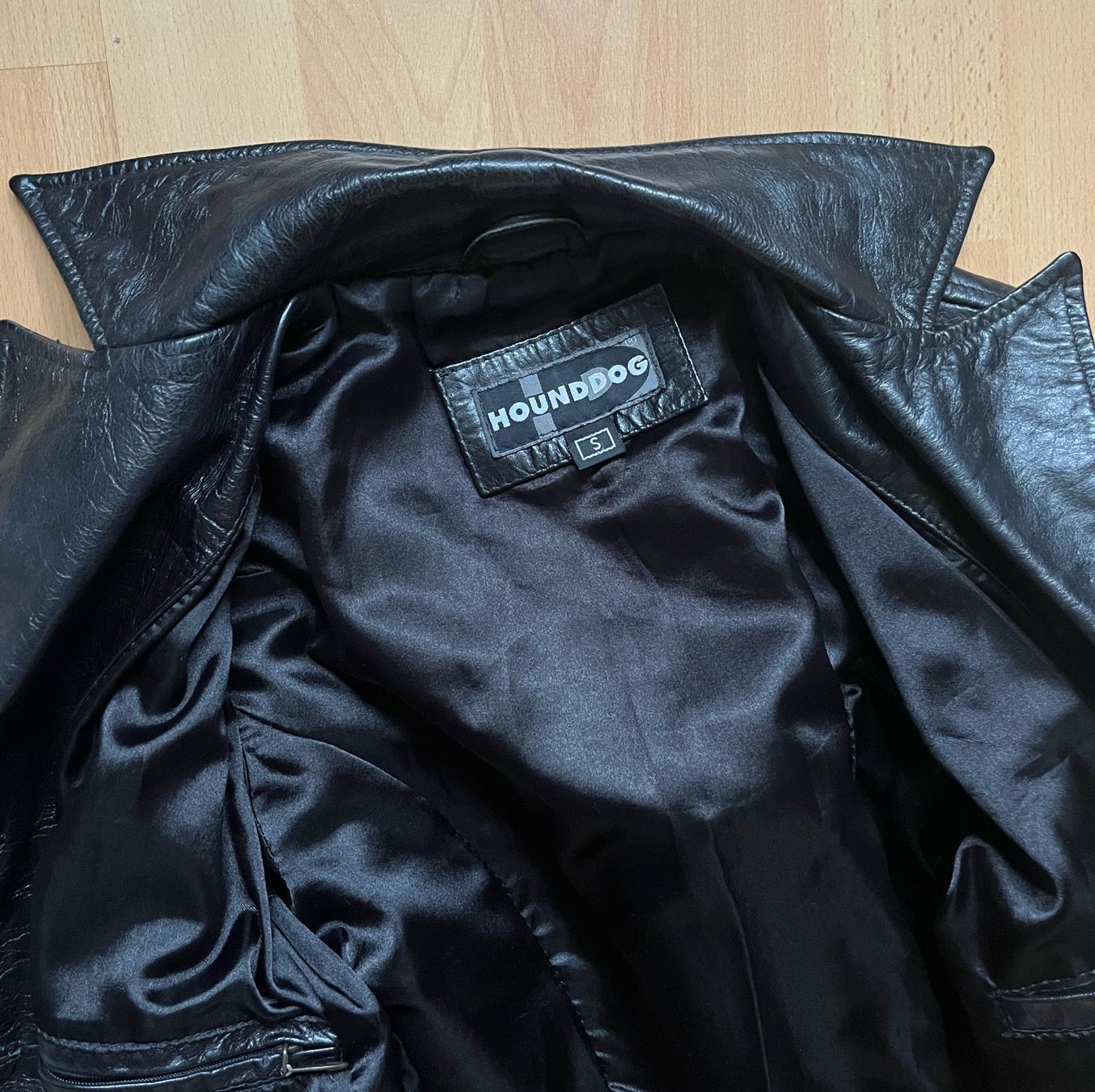 Jacken: Black leather jacket, size S – Gebraucht aus Basel von das_7wzs 1