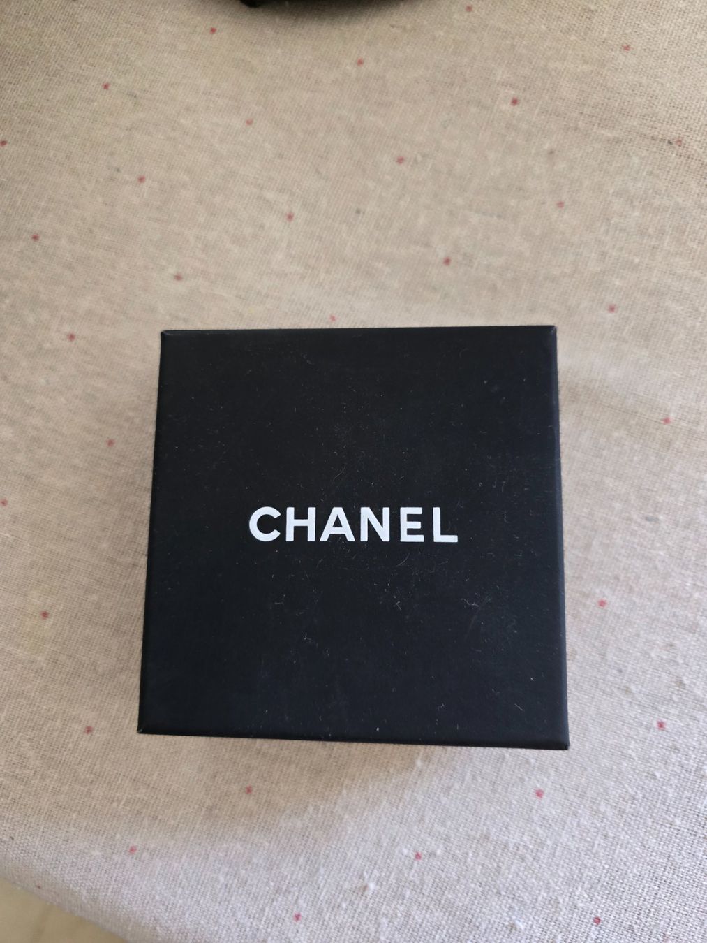 Chanel Broschen & Nadeln: Chanel Brosche wunderbar – Neu (gemäss Beschreibung) aus Bottmingen von sandy_2 7