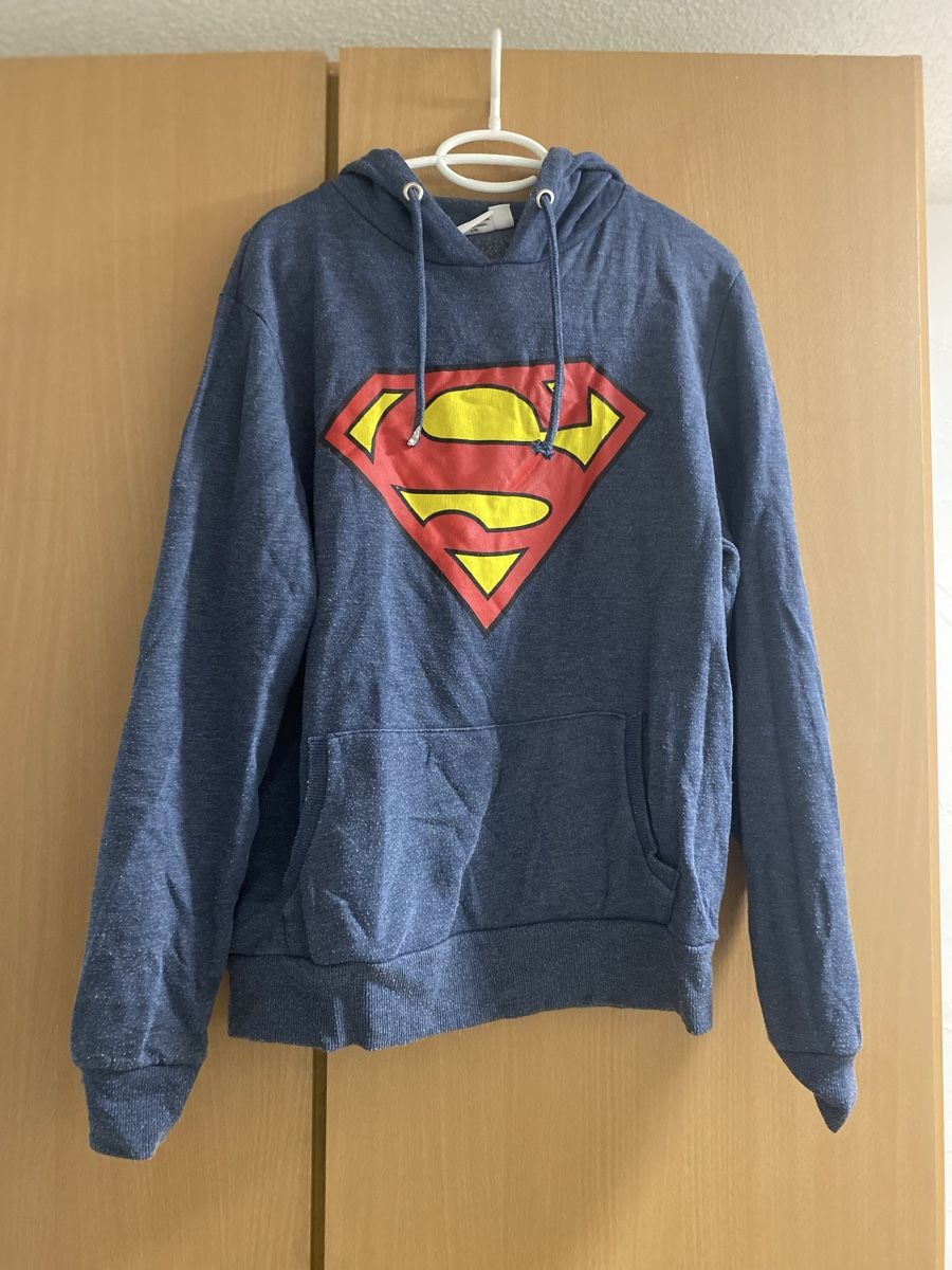 Pullover & Sweatshirts: Pullover Superman Logo Grösse M guter Zustand – Neu und originalverpackt aus Steckborn von Amandabraun96