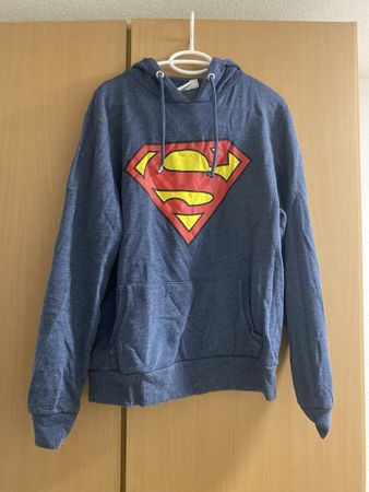 Pullover Superman Logo Grösse M guter Zustand