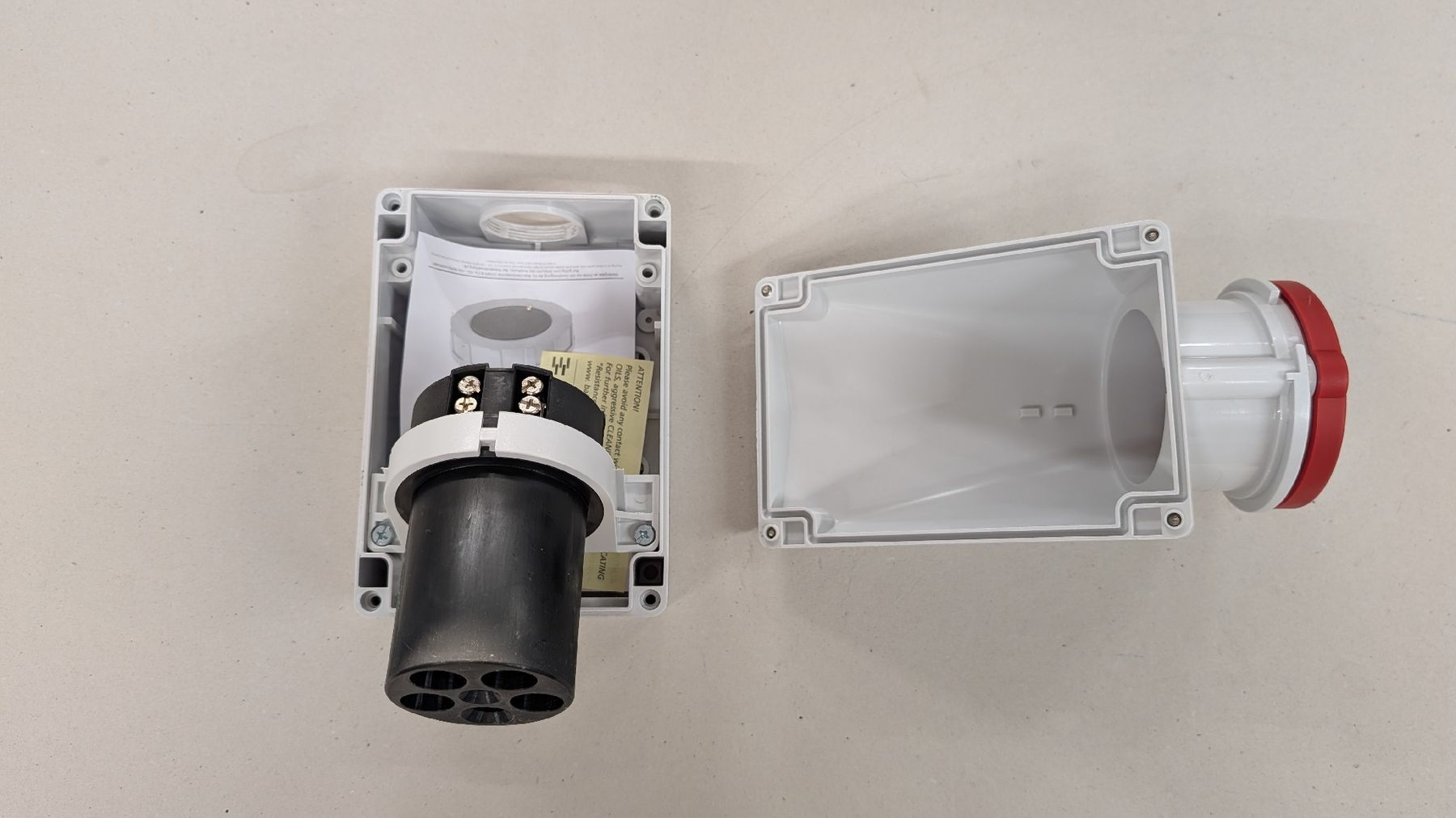 Spine: CEE 63A 6h Aufputz Bals – Nuovo e nell'imballaggio originale da Volketswil venduto da mar_c5pv 2