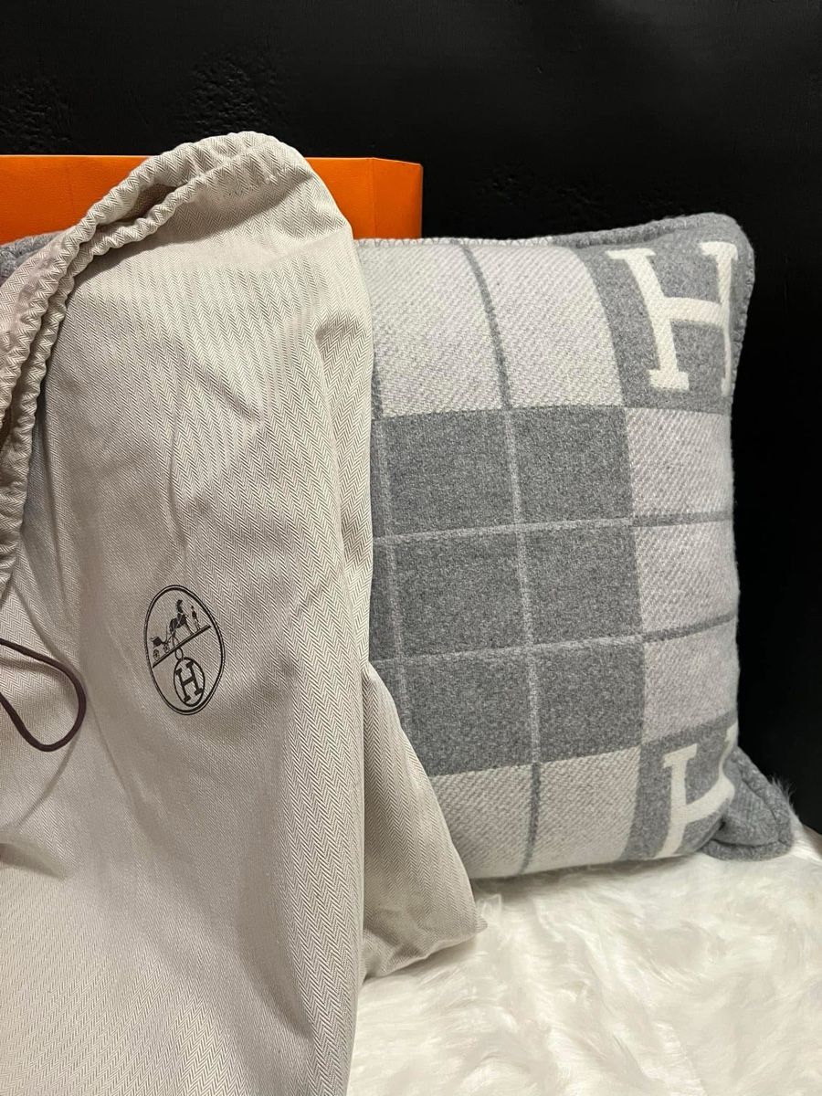 Cuscini: Kissen cushion avalon neu – Nuovo e nell'imballaggio originale da Kilchberg ZH venduto da cruella 1
