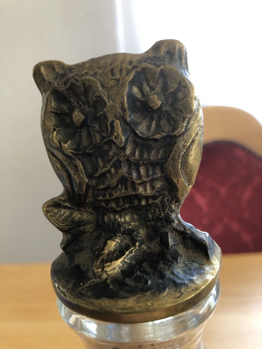 Caraffe: Karaffe mit Eulen-Verschluss, Messing – Usato da Worb venduto da Tyra07 1