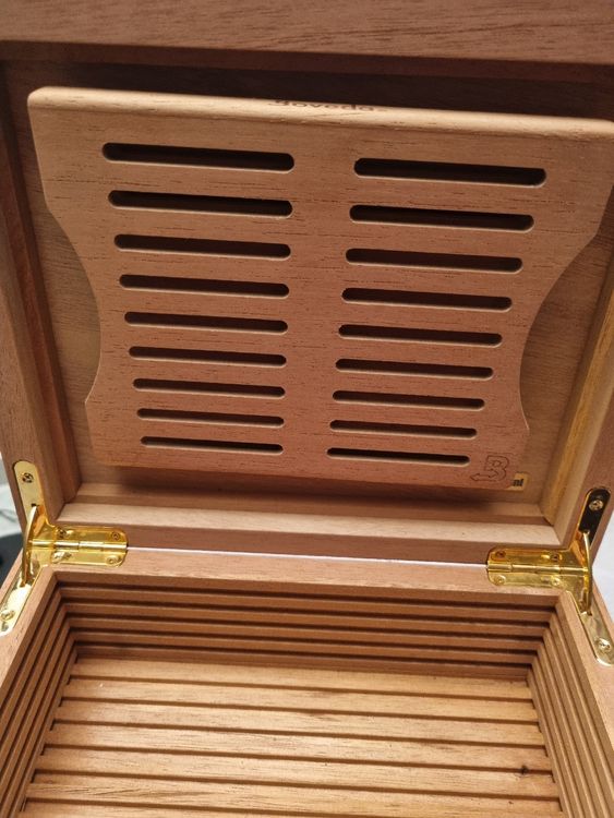Adorini Cedro Humidor Deluxe Kaufen auf Ricardo
