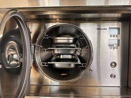 Profi Druckgarer / Steamer  Miele DG4064