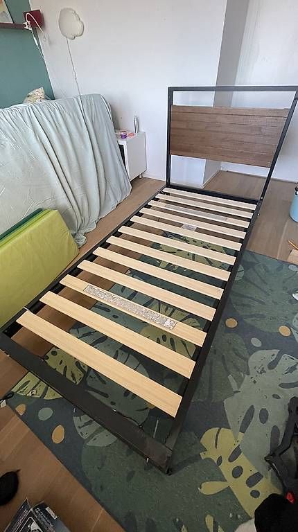 Letti: Lit 190x90cm  – Usato da La Sarraz venduto da lenamoser