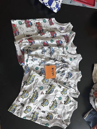 Kinderkleider 80/86