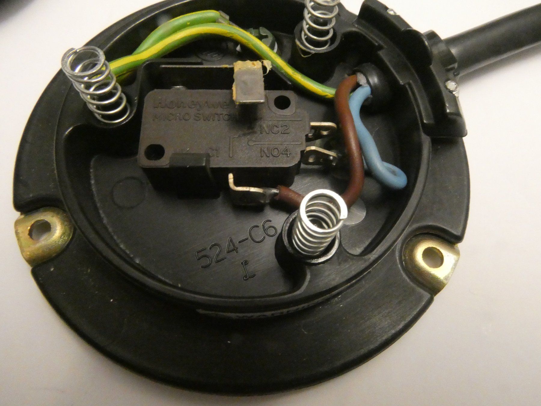 Zubehör Traktoren & landw. Fahrzeuge: Fussschalter von Gem-Switch – Gebraucht aus Fulenbach von Hach0 5