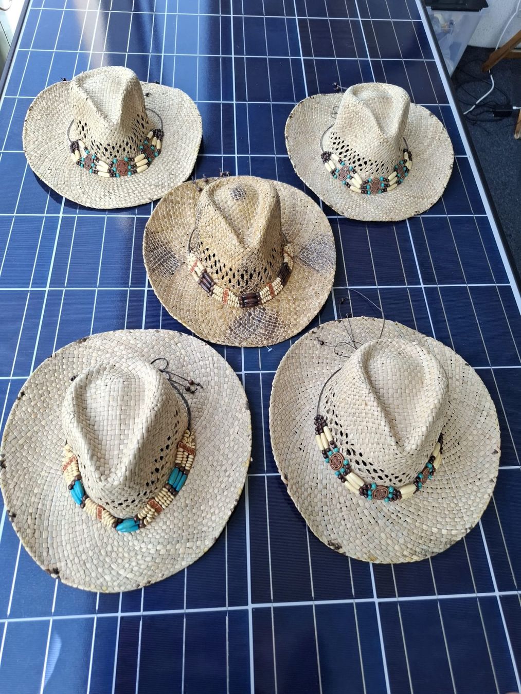 Hüte, Mützen & Caps: 5 Strandhüte neu - 1 Size – Gebraucht aus Dietikon von Andreasackerman