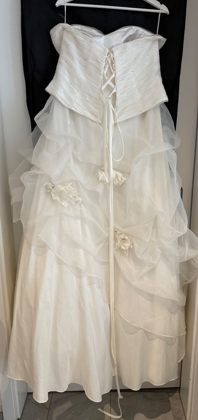 Vestiti: Wunderschönes  Brautkleid / Hochzeitskleid – Usato da Schaan venduto da chinchillali 5