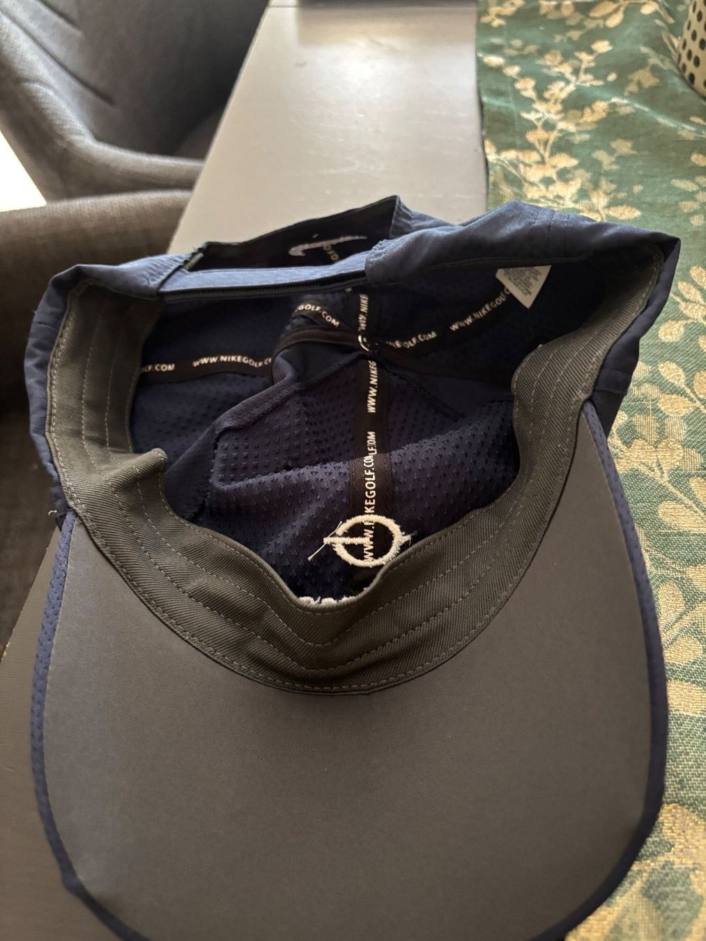 Sonstige Kleidung & Accessoires: Cape von Gulfstream – Neu (gemäss Beschreibung) aus Reinach BL von joa_r9s8 2