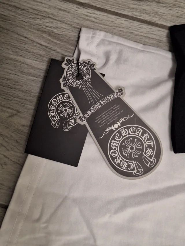Chrome Hearts T-shirts: Chrome Hearts Longsleeve – Neuf (Voir description) à Allschwil par lor_6cgq 4
