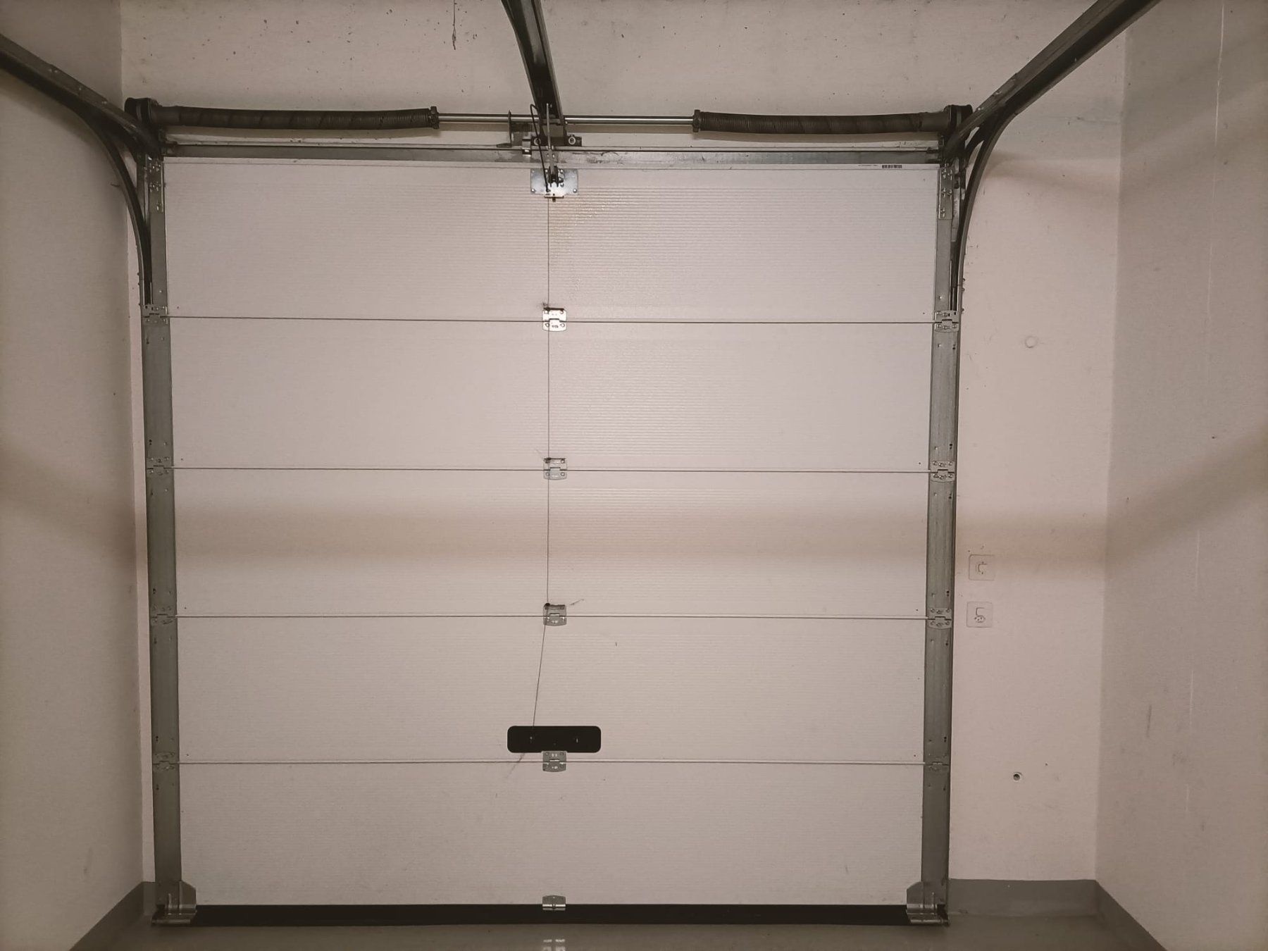 Altro Materiale elettrico: Garagentor / Rolltor elektrisch – Usato da Sattel venduto da schi4 3