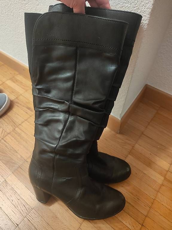 Scarpe da donna: Stiefel aus Leder – Usato da Arbon venduto da karolina_frank