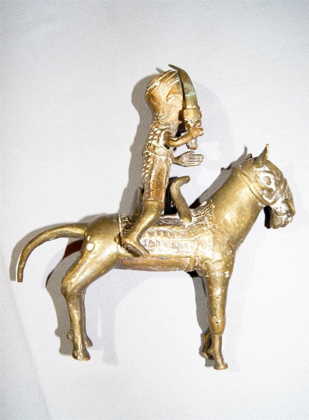 Figuren: Benin-Bronze: Krieger zu Pferd – Gebraucht aus Geroldswil von ARTEFACTO 4
