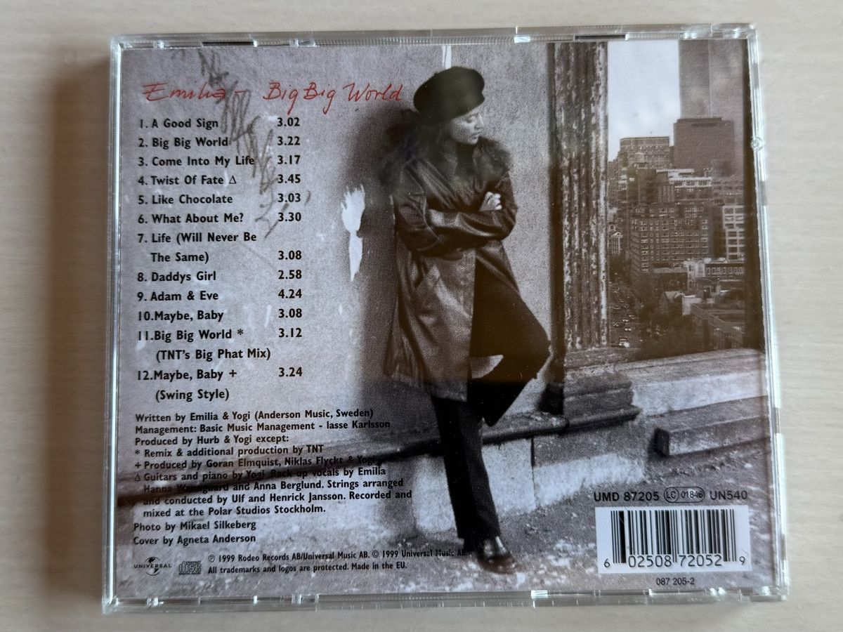CD: Emilia - Big Big World CD – Usato da Oberried Brienz venduto da Chyara 1